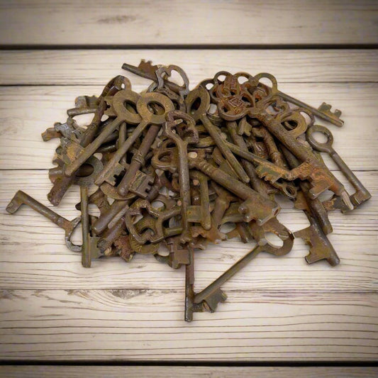 19th - Century Cast Iron Assorted Keys With Antique Finish (Lot of 75) - Jones Peak