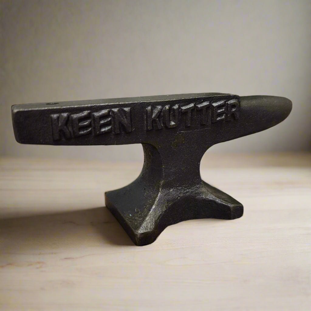 Keen Kutter Cast Iron Anvil Paperweight With Antique Finish (4.5" x 3") - Jones Peak