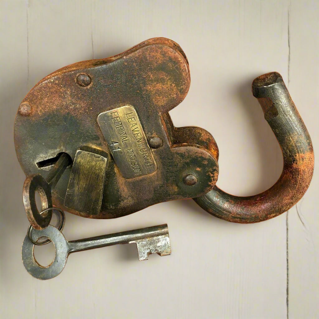 Leavenworth Federal Prison Cast Iron Working Lock & Keys With Antique Finish (3" x 5") - Jones Peak