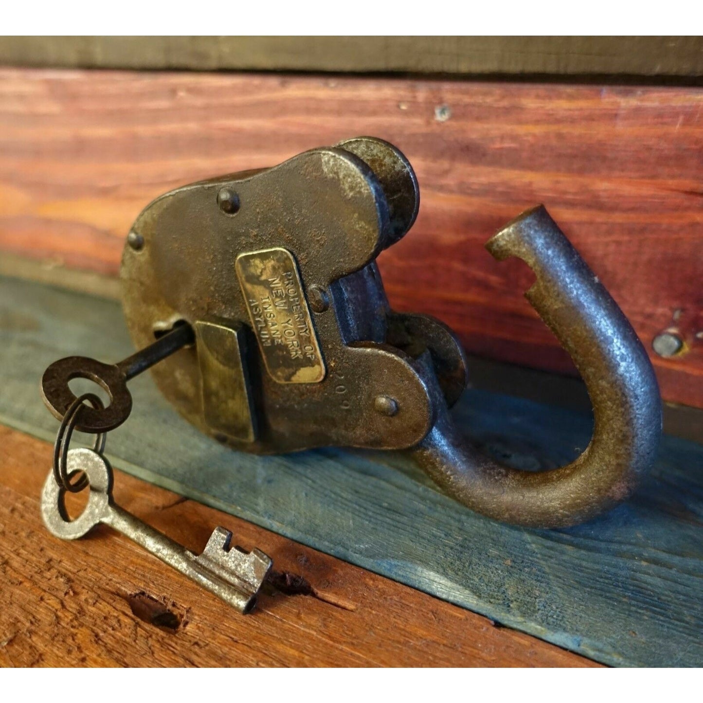 New York Insane Asylum Cast Iron Lock & Keys With Antique Finish (3" x 5") - Jones Peak