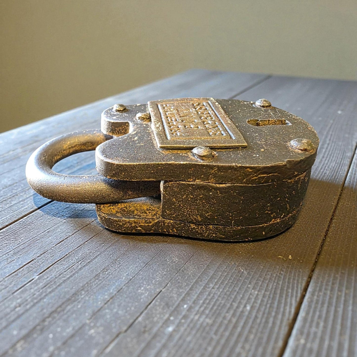 Pony Express Cast Iron Gate Lock With Brass Tag & Keys (2.5" x 1.5") - Jones Peak