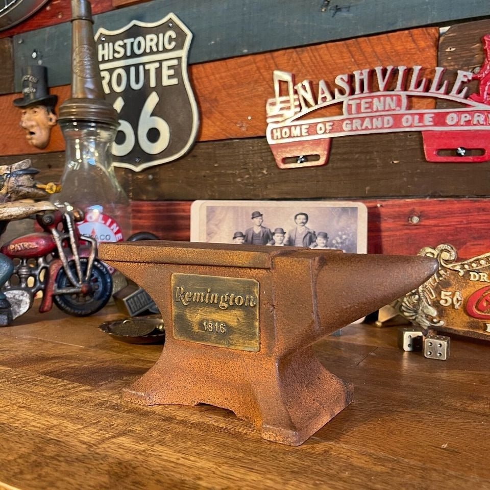 Remington 1816 Cast Iron Anvil Paperweight With Antique Finish (8" x 3.5" x 2") - Jones Peak