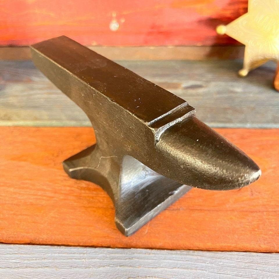 Remington Cast Iron Anvil Paperweight With Painted Antique Finish (5.5" x 2.5" x 1") - Jones Peak