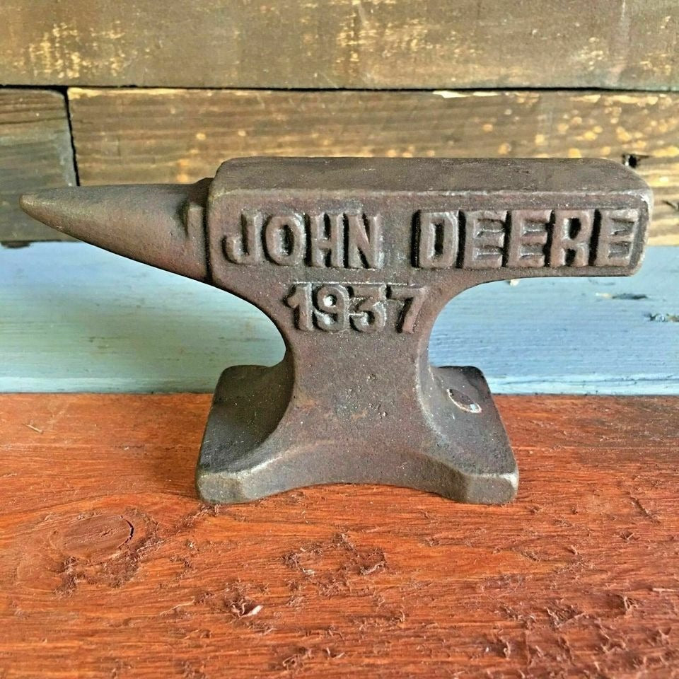 John Deere 1937 Anvil Paperweight Cast Iron With Raised Lettering (4.5" x 2.75")