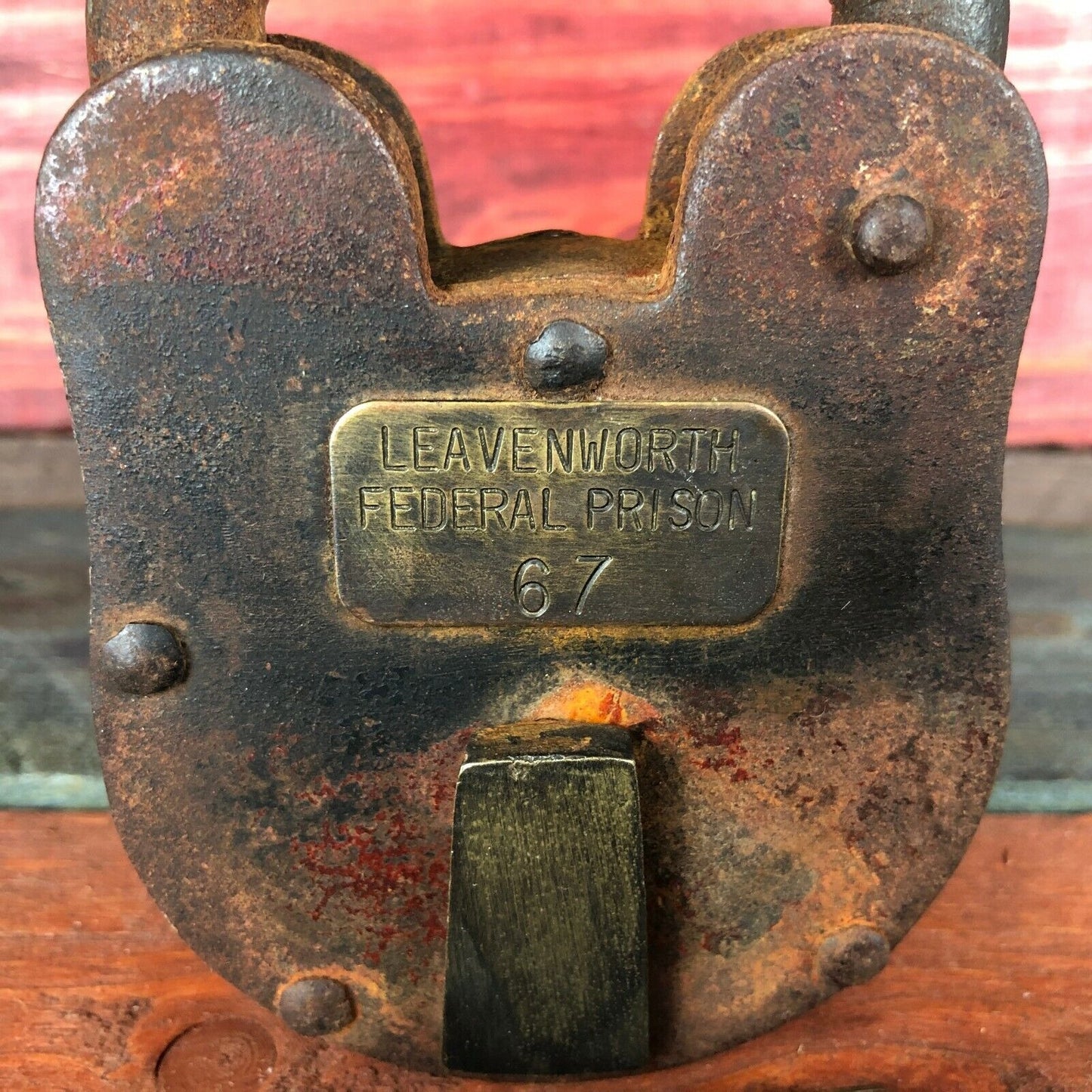 Leavenworth Federal Prison Cast Iron Working Lock & Keys With Antique Finish (3" x 5")