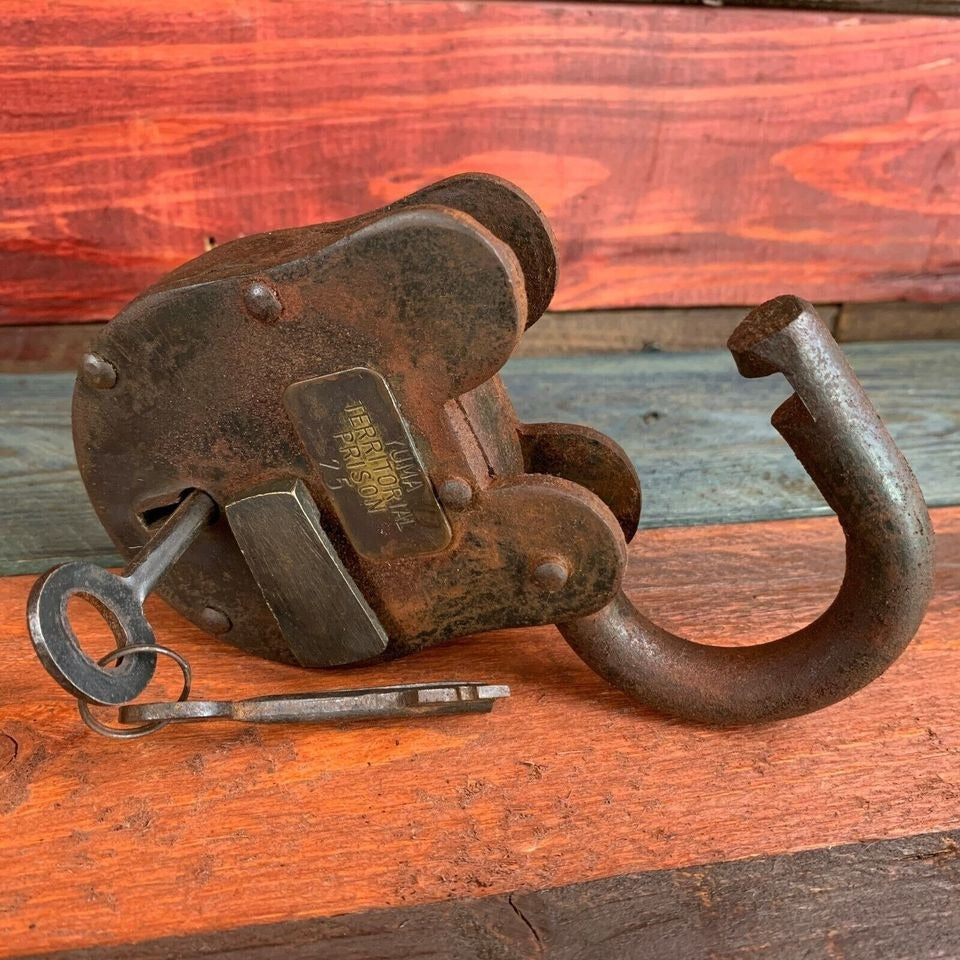 Yuma Territorial Prison Cast Iron Lock & Keys With Antique Finish (3" x 5")