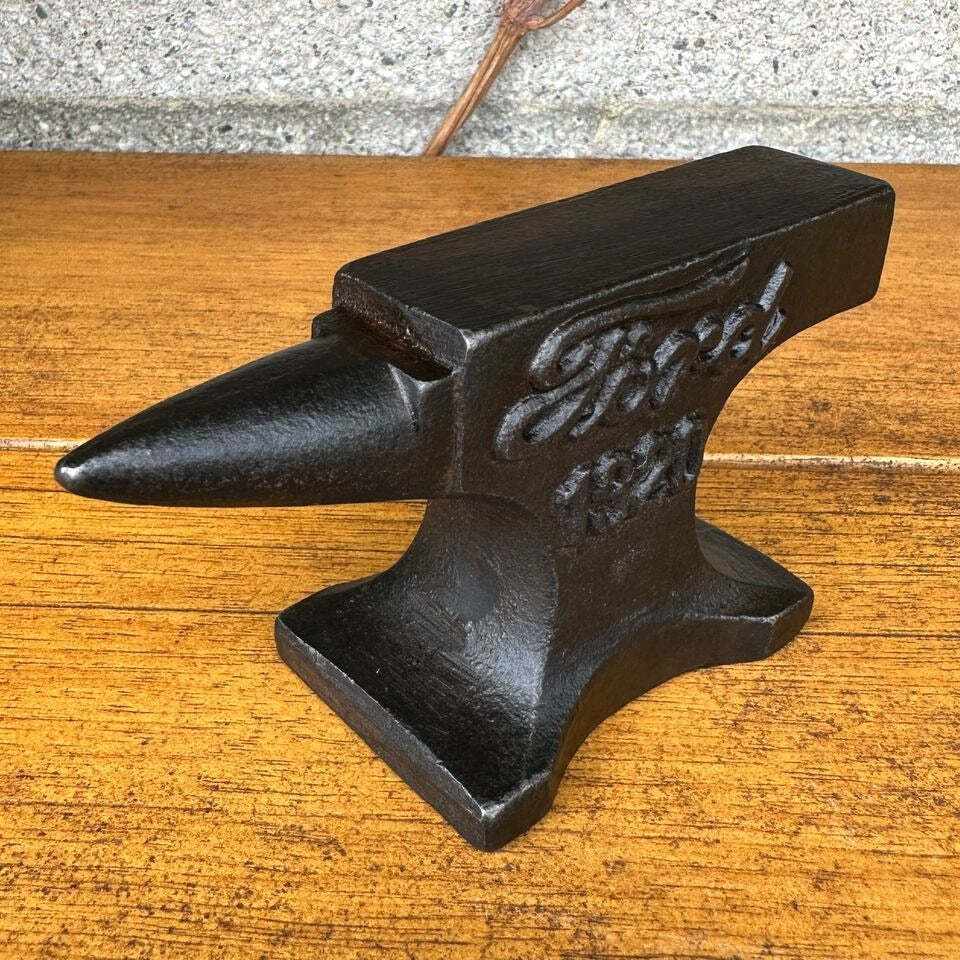 Ford 1920 Cast Iron Anvil With Antique Finish (4.5" x 3")