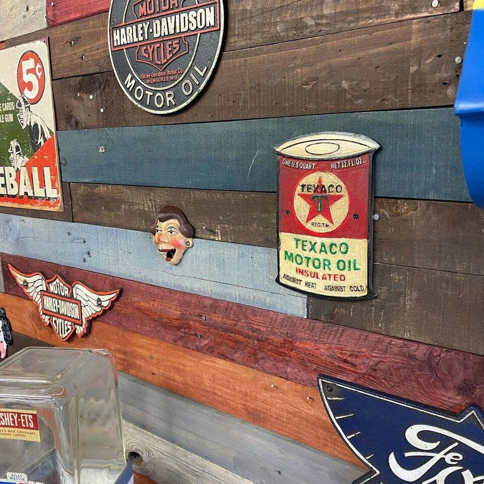 Texaco Motor Oil Can Plaque With Painted Antique Finish (8" x 5.5")