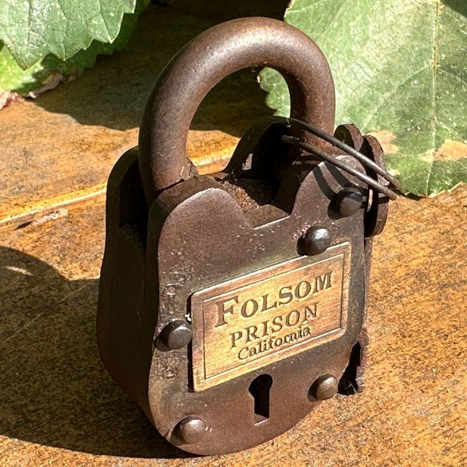 Folsom Prison California Cast Iron Working Gate Lock & Keys With Antique Finish (2.5" x 1.5")