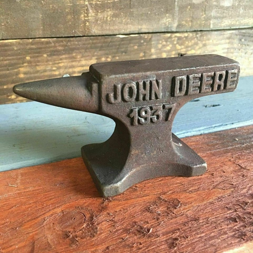 John Deere 1937 Anvil Paperweight Cast Iron With Raised Lettering (4.5" x 2.75")