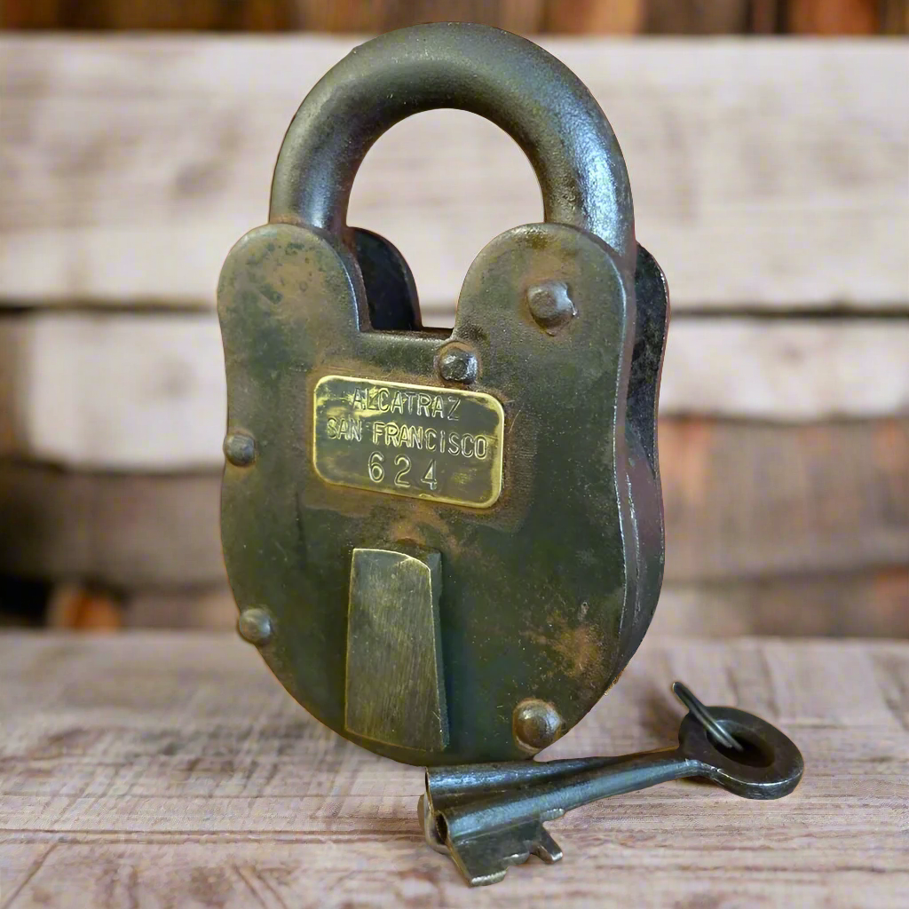 Alcatraz Prison San Francisco Cast Iron Working Lock & Keys With Antique Finish (3" x 5")