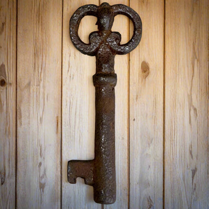 19th - Century Cast Iron Assorted Keys With Antique Finish (Lot of 75) - Jones Peak