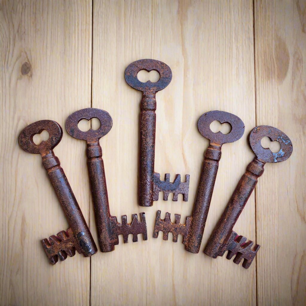 Dungeon Cast Iron Keys With Antique Finish (Set of 5) - Jones Peak