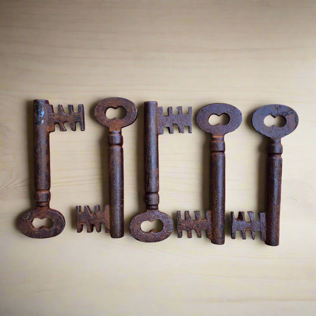 Dungeon Cast Iron Keys With Antique Finish (Set of 5) - Jones Peak