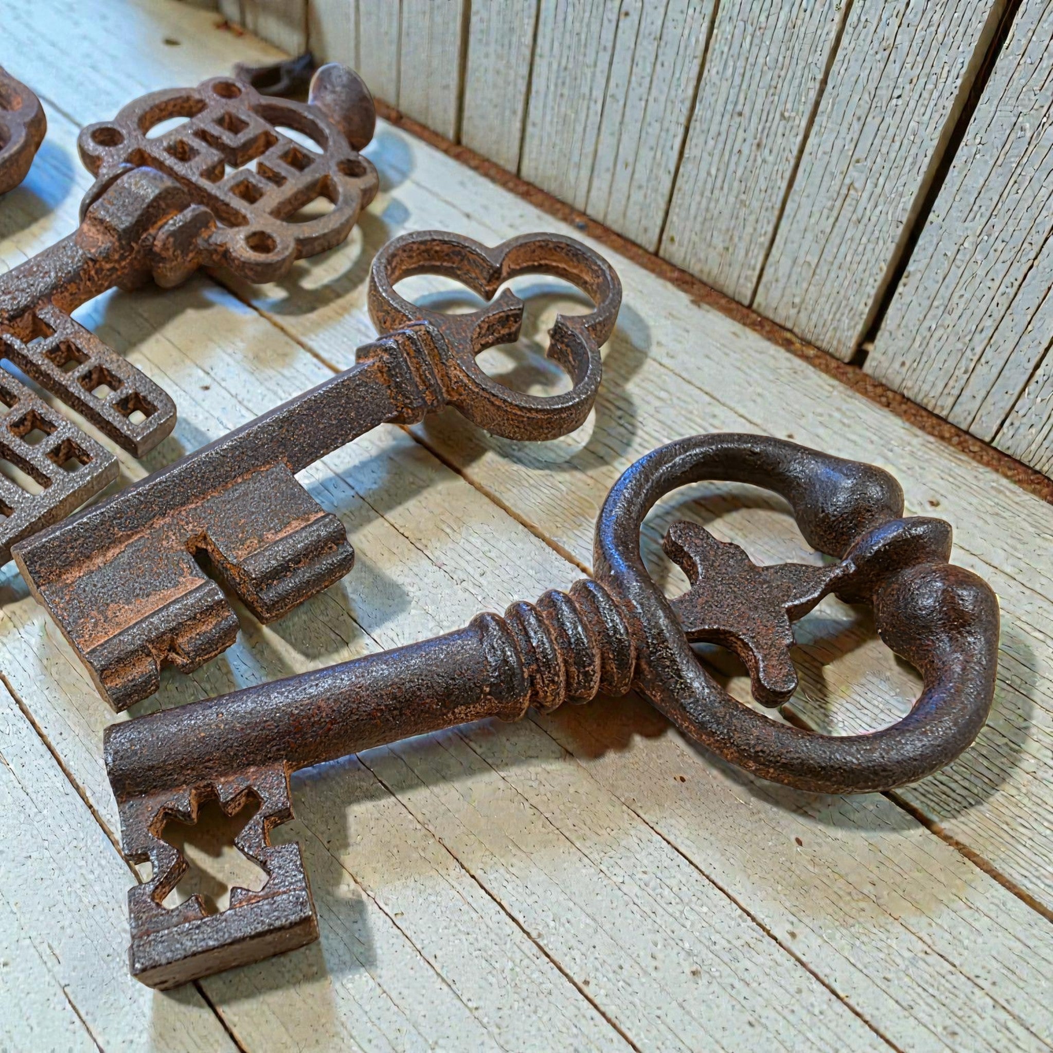 Medieval Cast Iron Set of 5 Keys With Antique Finish (3.5" to 4.25" Long) - Jones Peak