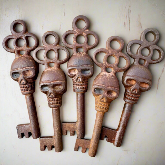 Skull Cast Iron Skeleton Keys With Antique Finish (Set of 5)