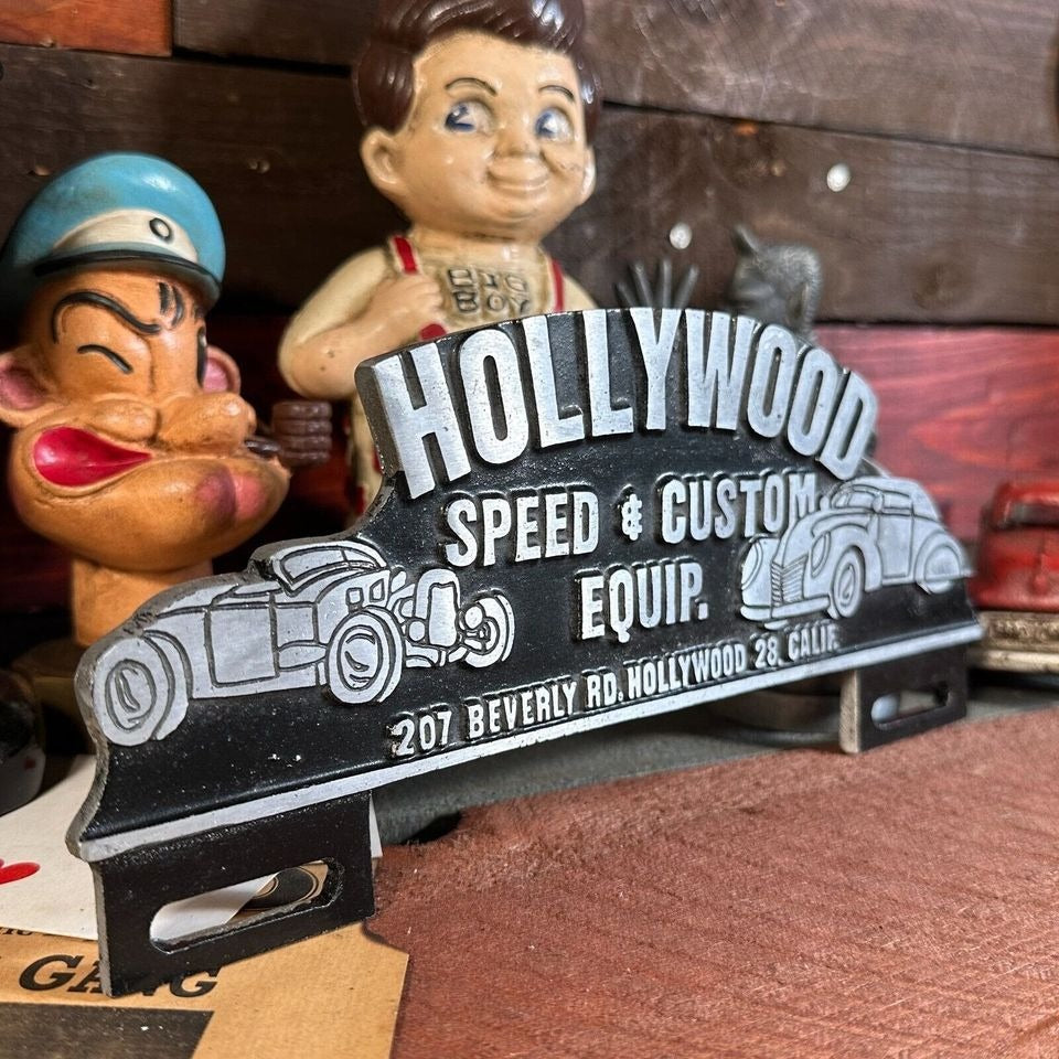 Hollywood Speed & Custom Equip. Car License Plate FOB Topper With Vintage Design