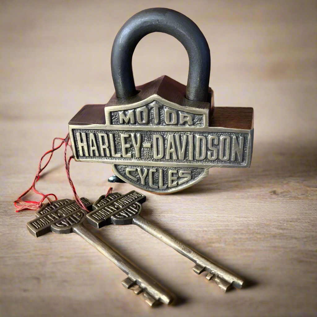 HD Solid Brass Working Lock With Keys (3.75" x 3.75" x 1.25")