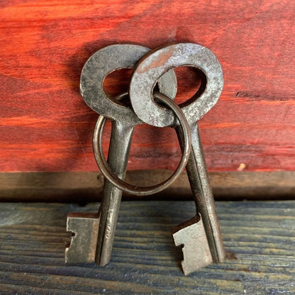 Colt Factory Cast Iron Lock & Keys With Antique Finish (3" x 5") - Jones Peak
