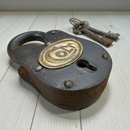 Colt Gun Cabinet Cast Iron Lock and Keys With Antique Finish (4" x 2") - Jones Peak