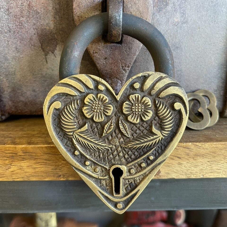 Victorian Ornate Heart Shaped Brass Lock With Antique Vintage Finish (4.25" x 3" x 0.75")