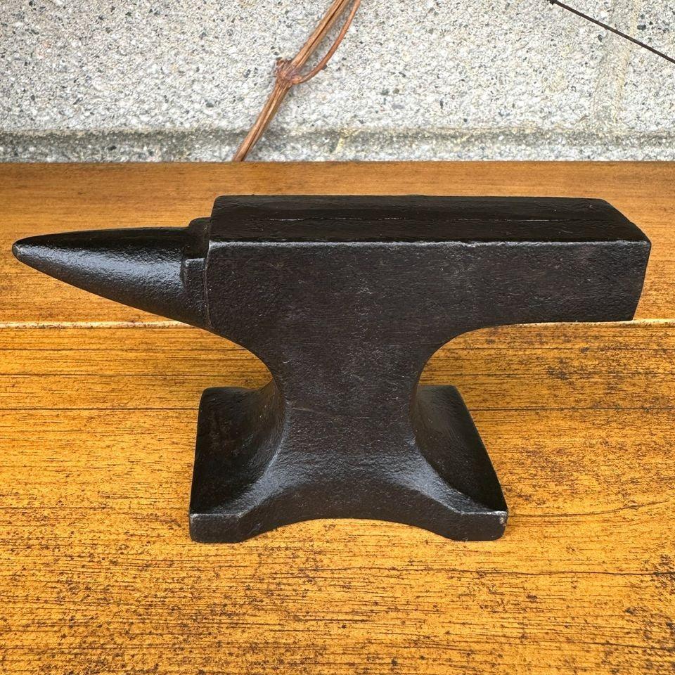 Indian Motorcycles 1901 Cast Iron Anvil With Raised Lettering & Antique Finish (4.5" x 3")