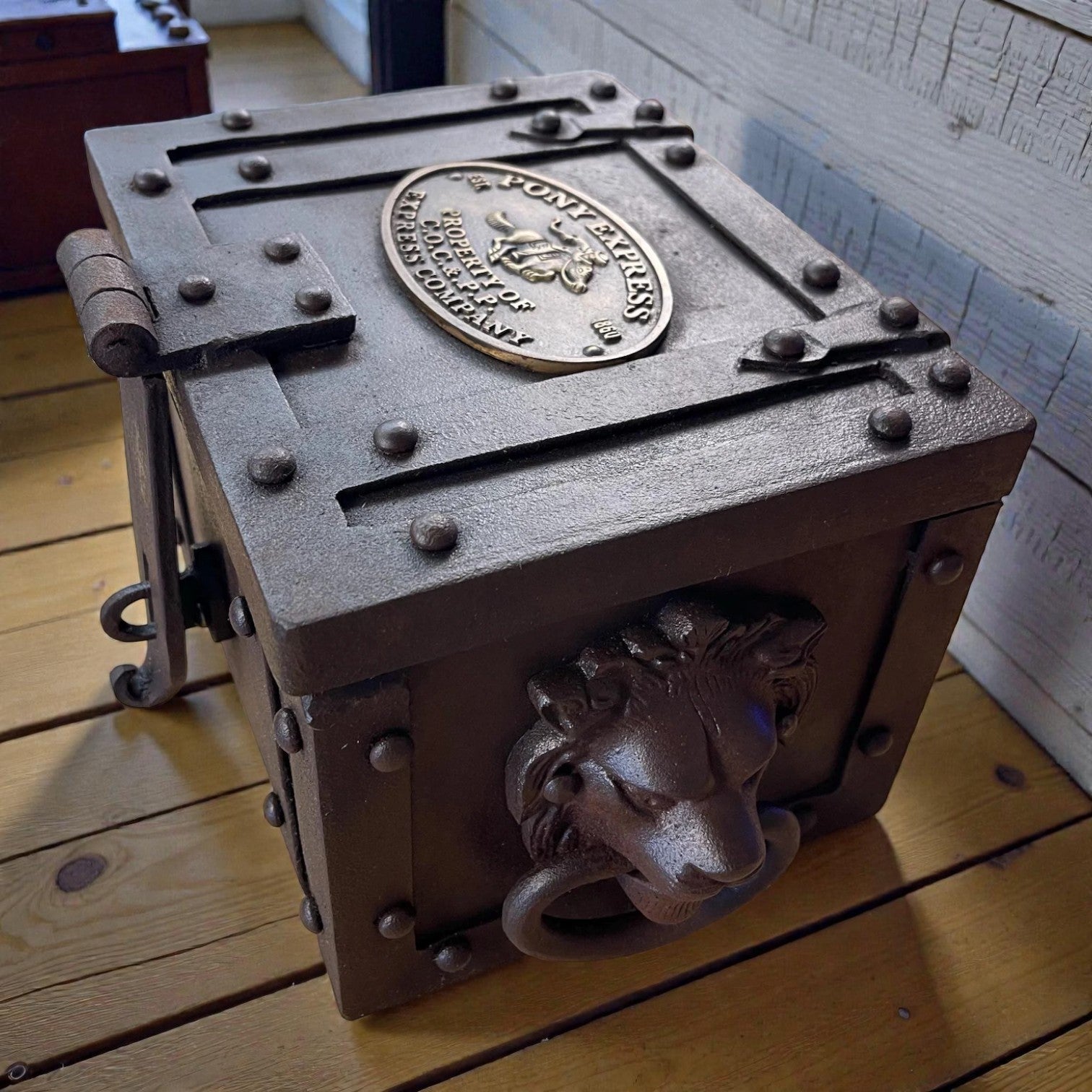 Pony Express 1860 Cast Iron Strong Box With Antique Finish & Brass Tag (10" x 8" x 7") - Jones Peak