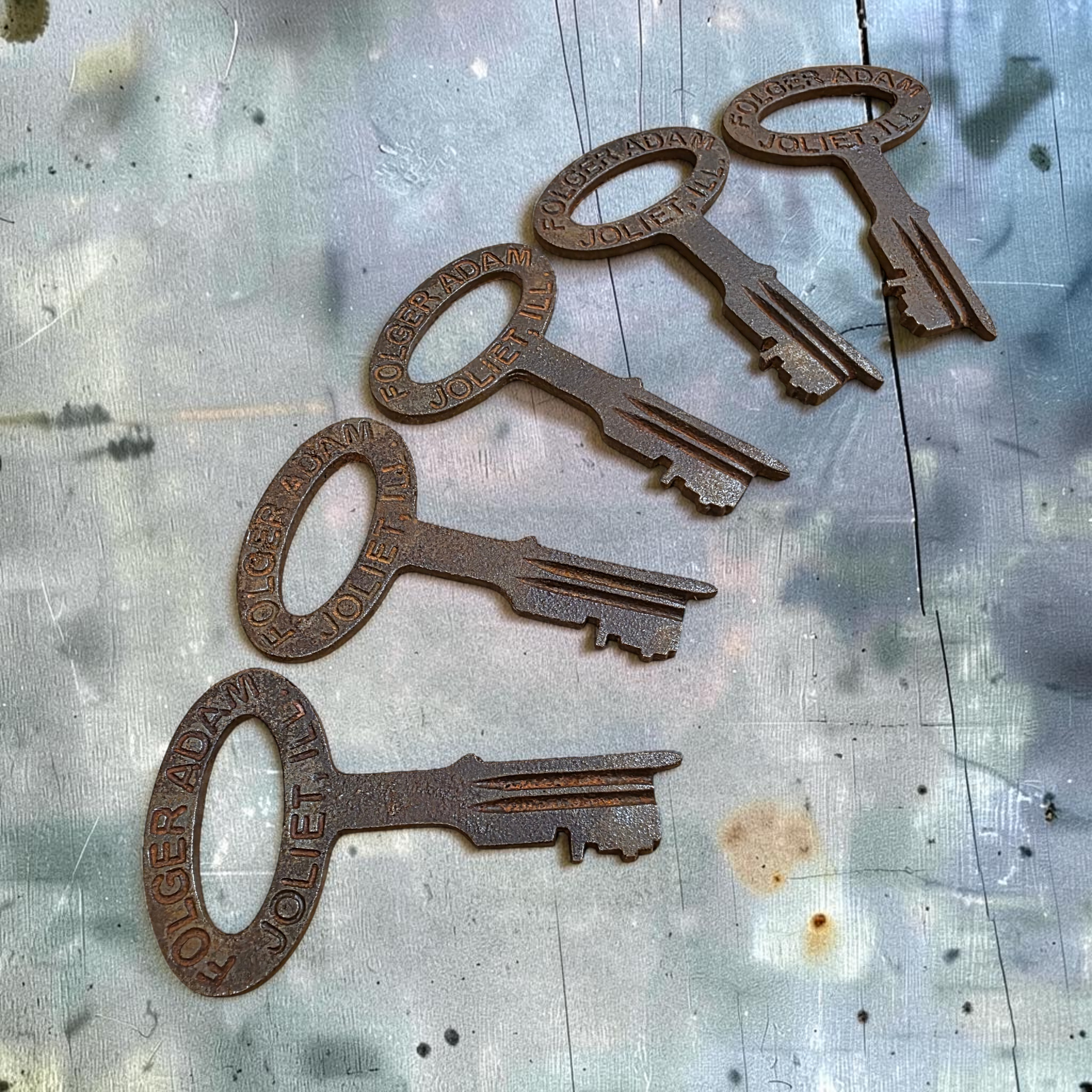 Jones Peak set of five distressed cast iron Folger Adam jailhouse keys with antique finish for vintage decor