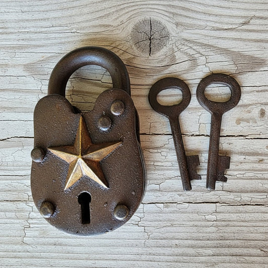 Lone Star Texas Gate Lock With Working Keys & Antique Finish (2.5" x 1.5") - Jones Peak