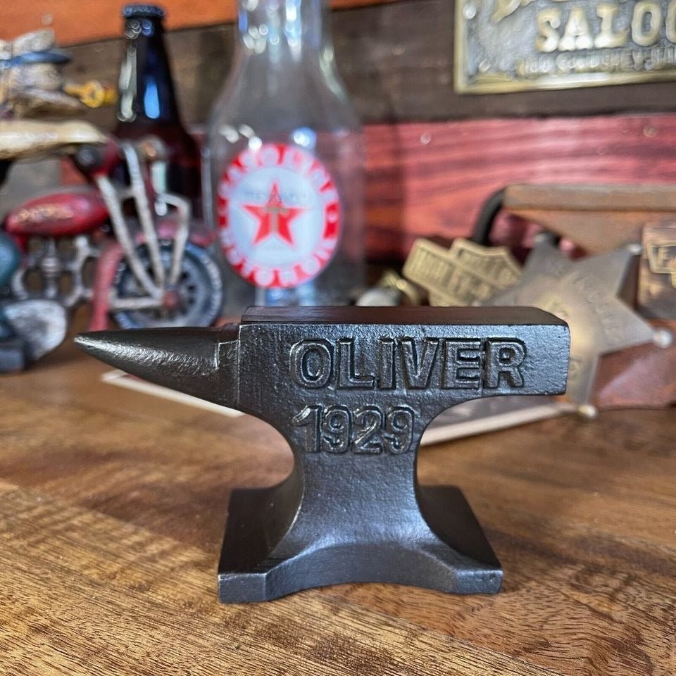 Oliver Tractors 1929 Cast Iron Anvil Paperweight With Antique Finish (5.5" x 2.5") - Jones Peak