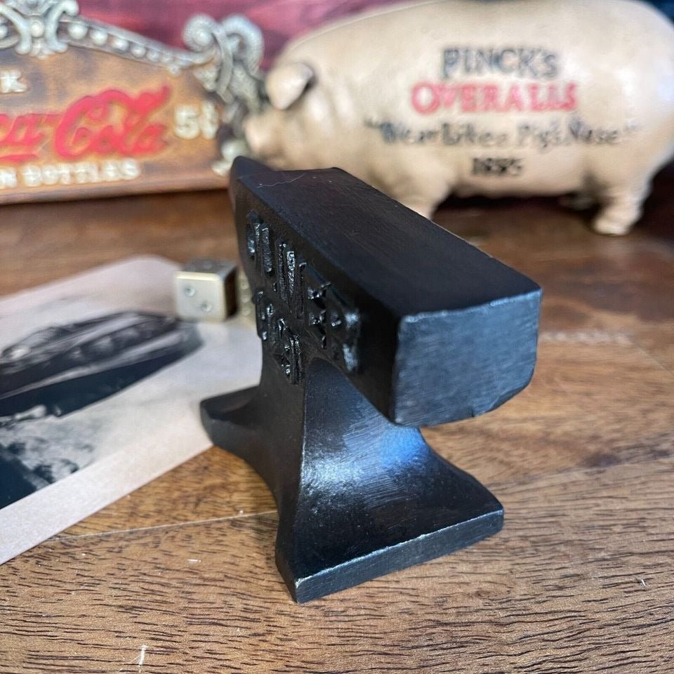 Oliver Tractors 1929 Cast Iron Anvil Paperweight With Antique Finish (5.5" x 2.5") - Jones Peak