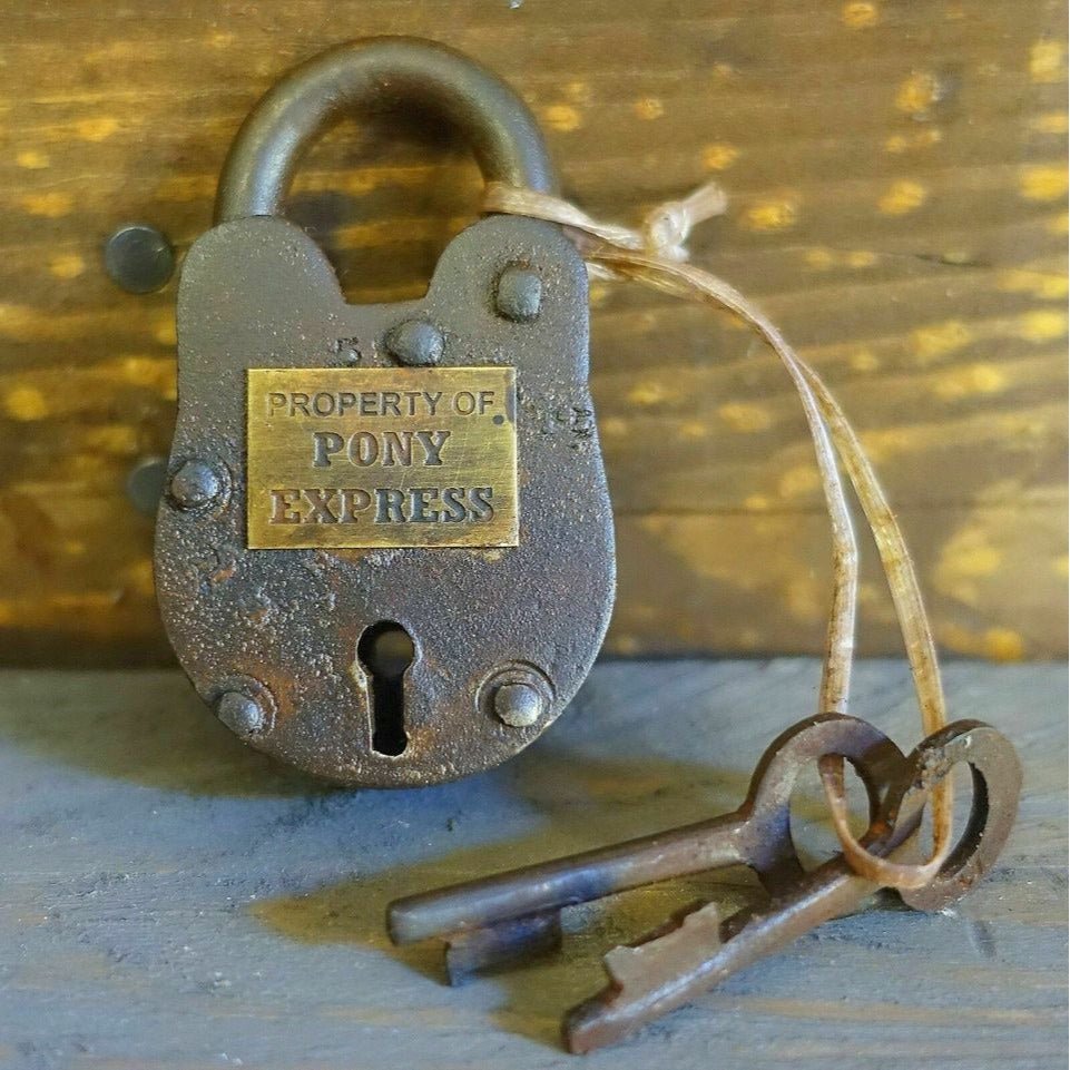 Pony Express Cast Iron Gate Lock With Brass Tag & Keys (2.5" x 1.5") - Jones Peak