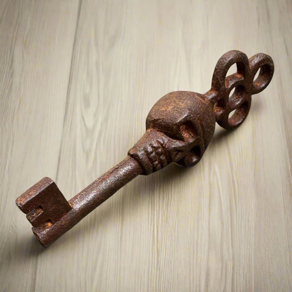 Skull Cast Iron Skeleton Keys With Raised Detail & Antique Finish (Set of 5) - Jones Peak