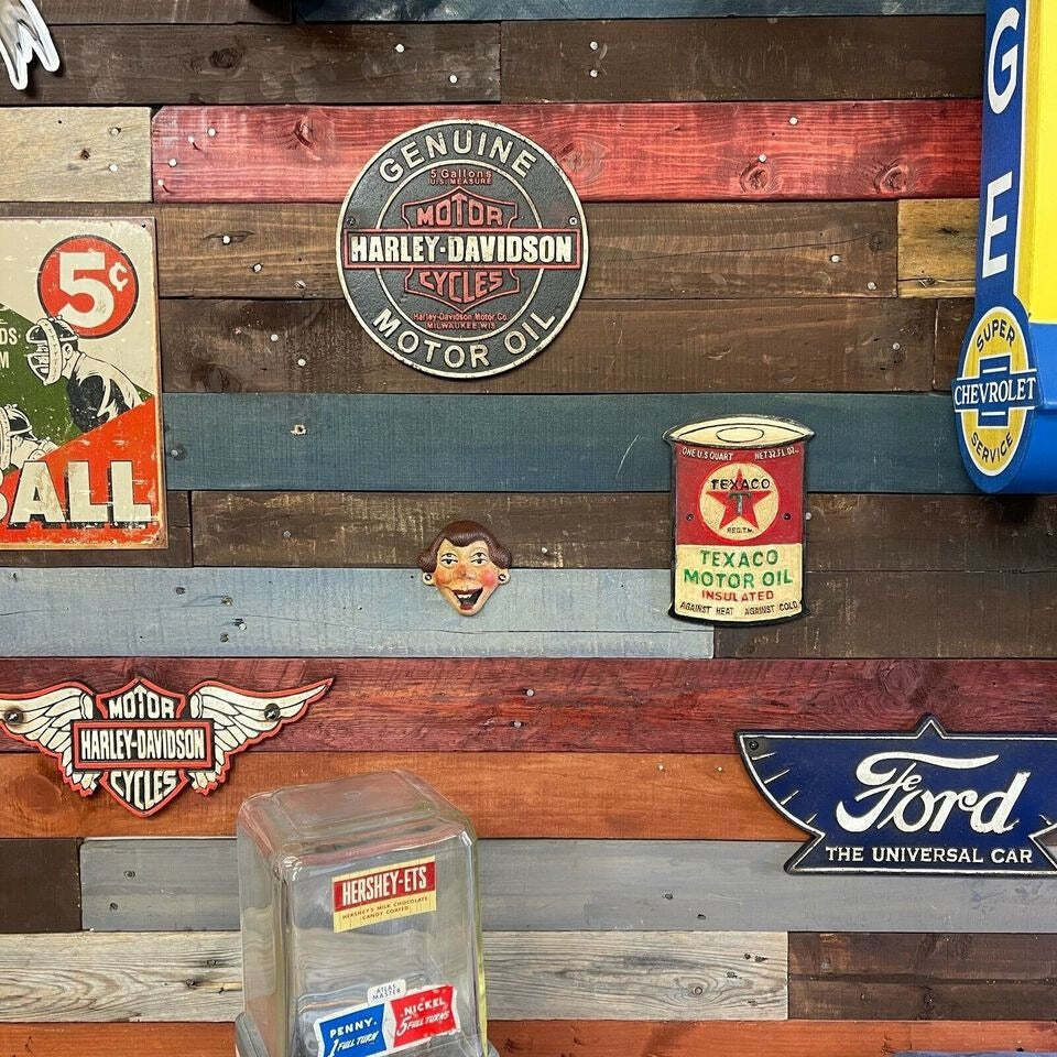 Texaco Motor Oil Can Plaque With Painted Antique Finish (8" x 5.5") - Jones Peak