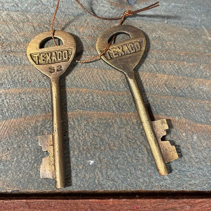 Texaco Station Solid Brass Lock With Keys & Antique Finish - Jones Peak
