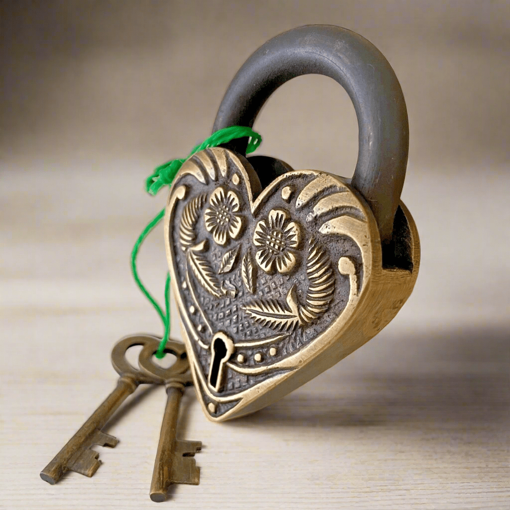 Victorian Ornate Heart Shaped Brass Lock With Antique Vintage Finish (4.25" x 3" x 0.75") - Jones Peak