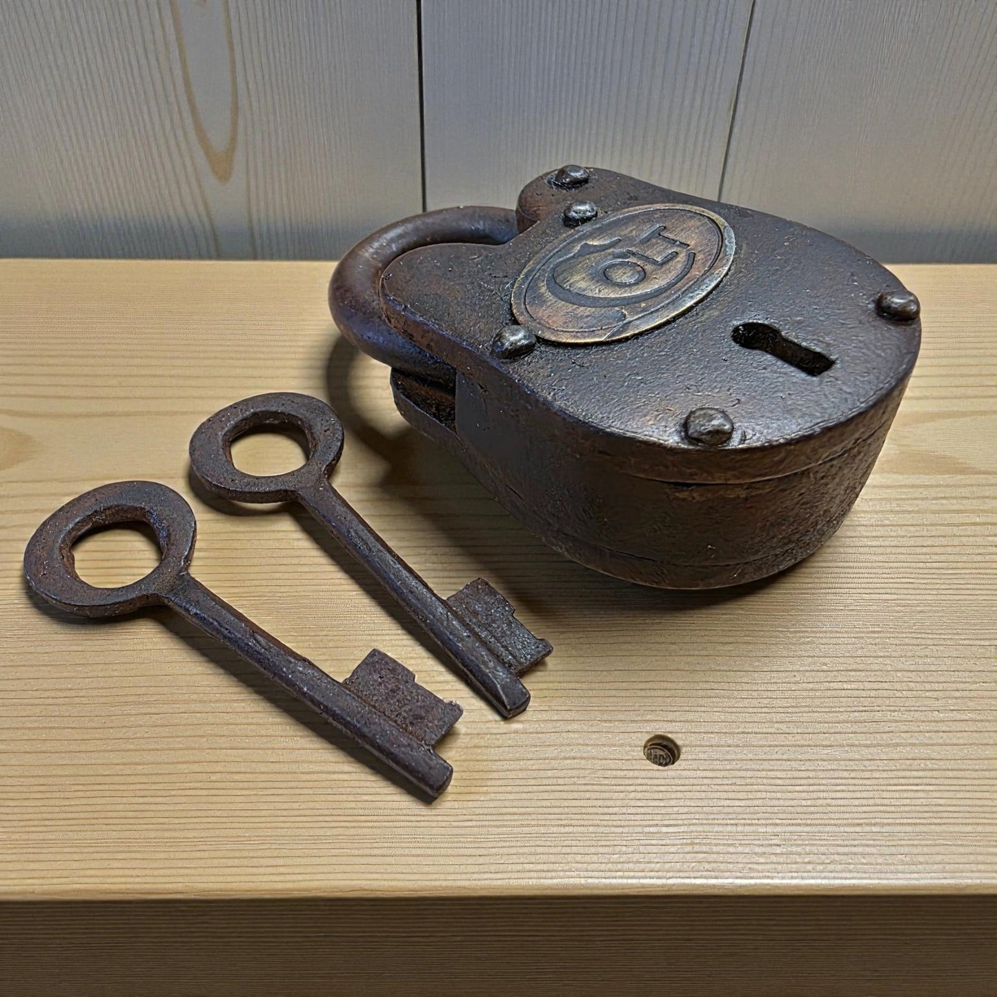 Colt Cast Iron Gate Lock With Brass Tag Keys & Antique Vintage Finish (2.5" x 1.5") - Jones Peak