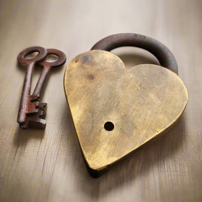 Winchester Heart Solid Brass Lock & Keys With Antique Finish (4.5" x 3") - Jones Peak